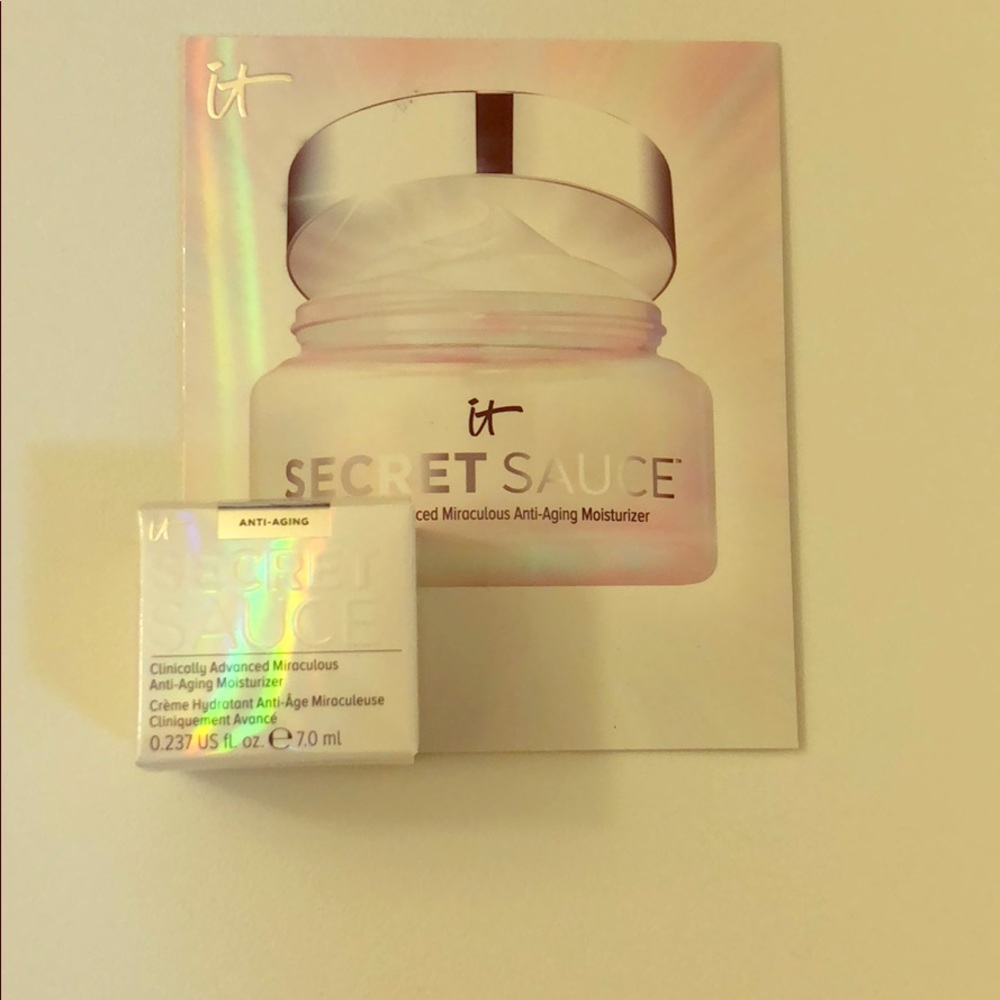Mini travel It secret sauce moisturizer